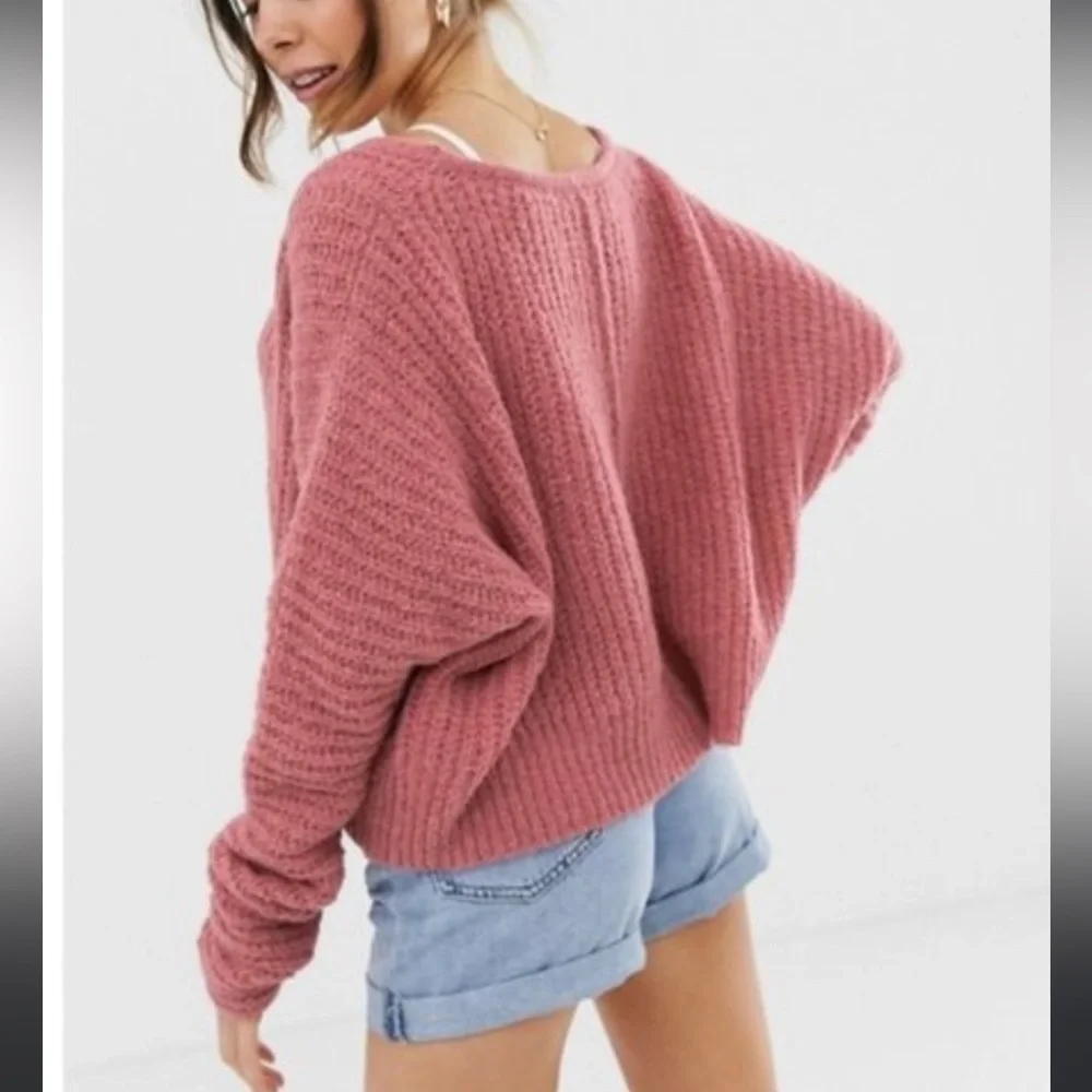 Free People Moonbeam slouchy extra wide Very low V neck alpaca sweater Sz M crop
